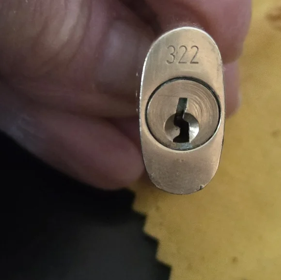 LV Lock #322 Unbranded Chain And Box Made In FRANCE - Picture 6 of 9